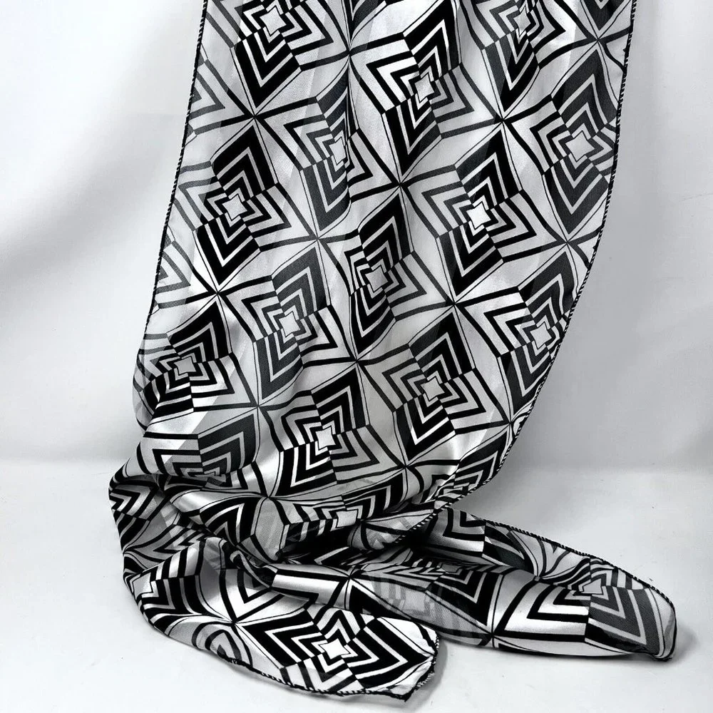 Womens Vintage Black & White Silky Stripe Geometric Star Design Polyester Korea‎